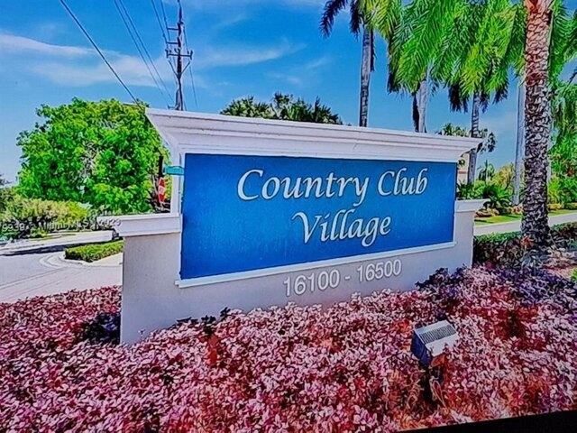Condo for sale in Weston