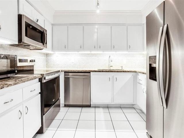 Condo for sale in Weston