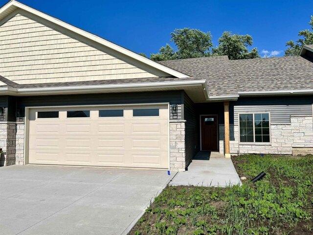 Condo for sale in Independence