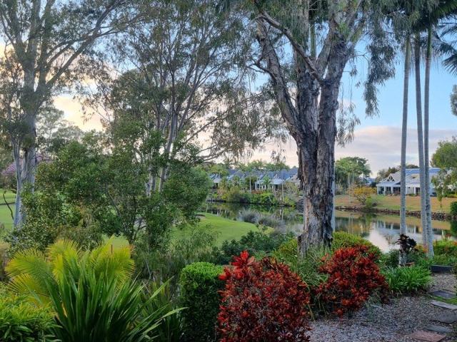 Townhouse for rent in Clear Island Waters, Gold Coast City