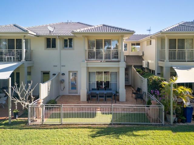 Townhouse for sale in Fernbrook, Queensland