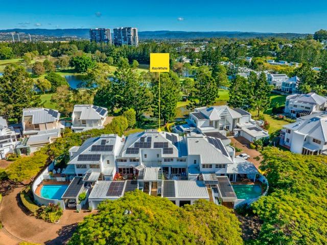 Villa for sale in Fernbrook, Queensland