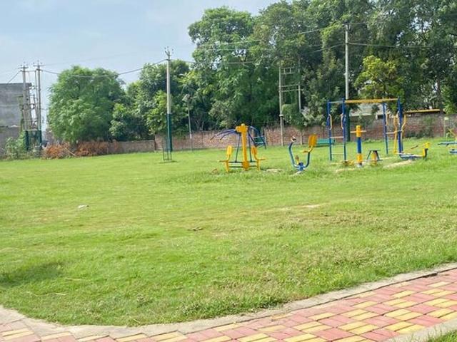 Land for sale in Hariana
