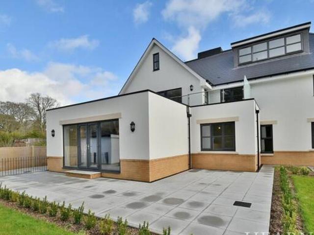 House for sale in Ferndown Town, Ferndown