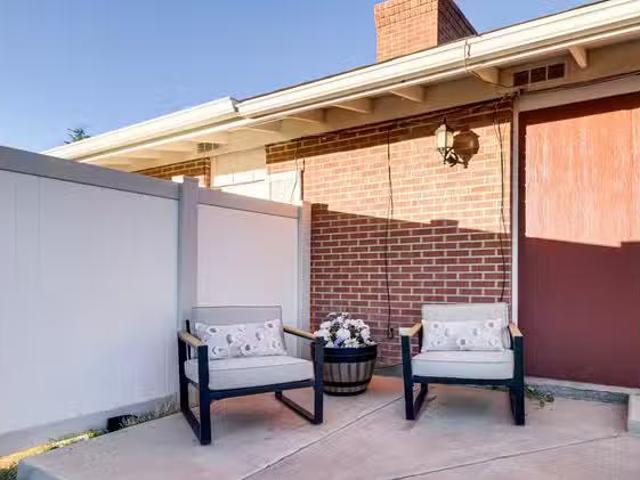 Condo for rent in Albuquerque