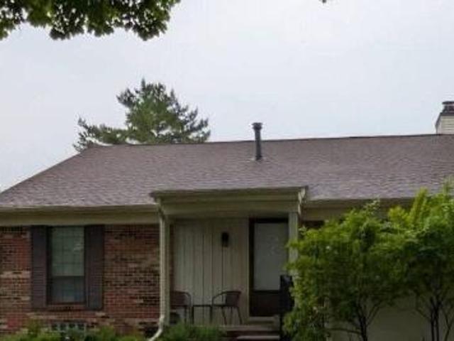 Condo for sale in Clinton Township