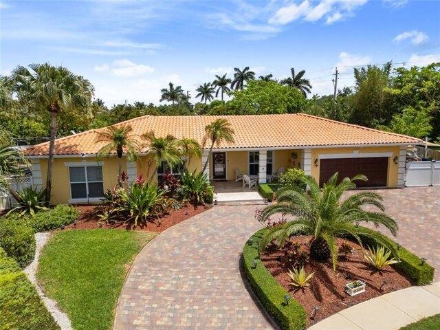 House for sale in Weston House for sale in Weston