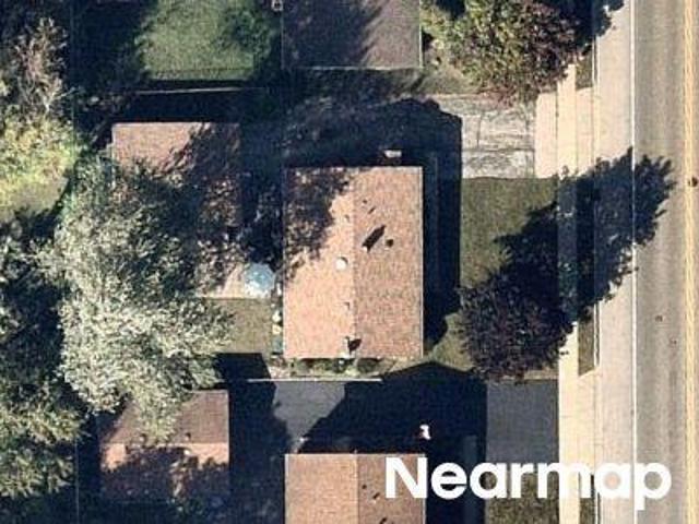 House for sale in Carpentersville, Illinois