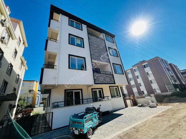 Yaya, Gömeç içerisinde kiralık mülk