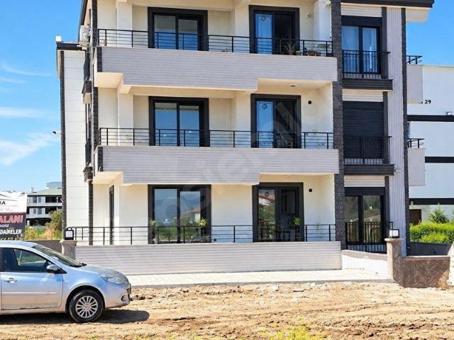 Yaya, Gömeç içerisinde satılık mülk