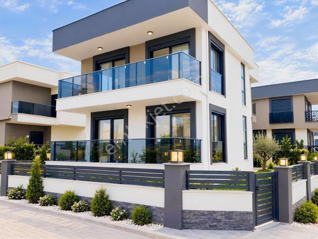 Gömeç içerisinde satılık Villa