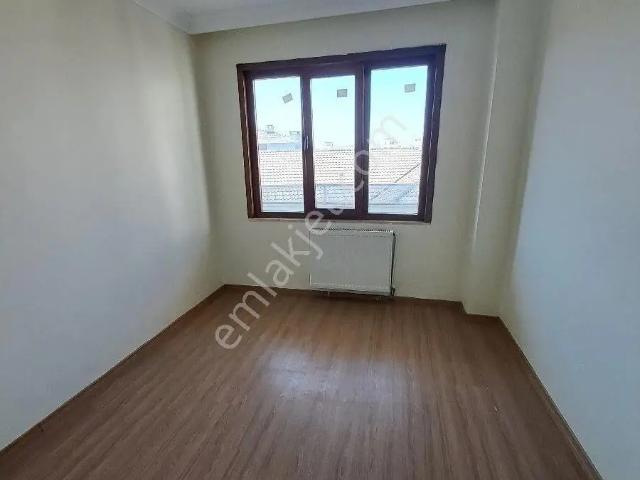 Yaya, Gömeç içerisinde kiralık mülk
