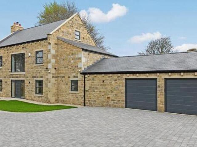 House for sale in Cleckheaton, West Yorkshire