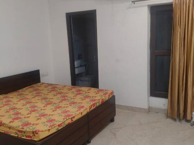 Flat for rent in Zirakpur, Punjab