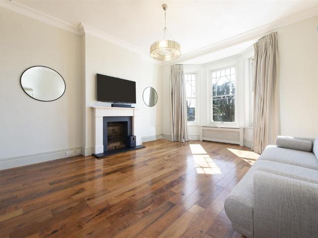 Apartment for rent in London Borough of Camden, Greater London