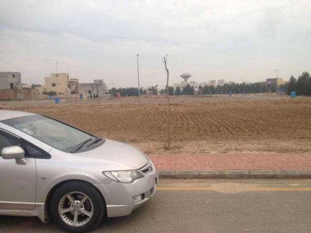 Land for sale in بحریہ ٹاؤن‬‎, جگھیاں