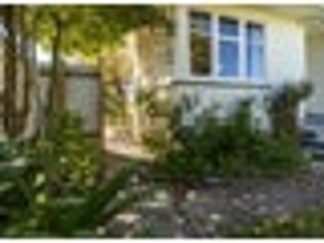 House for sale in Farnham, Blenheim