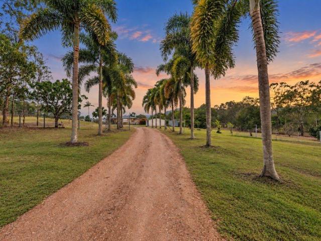 Cottage for sale in Sugarloaf, Whitsunday Regional