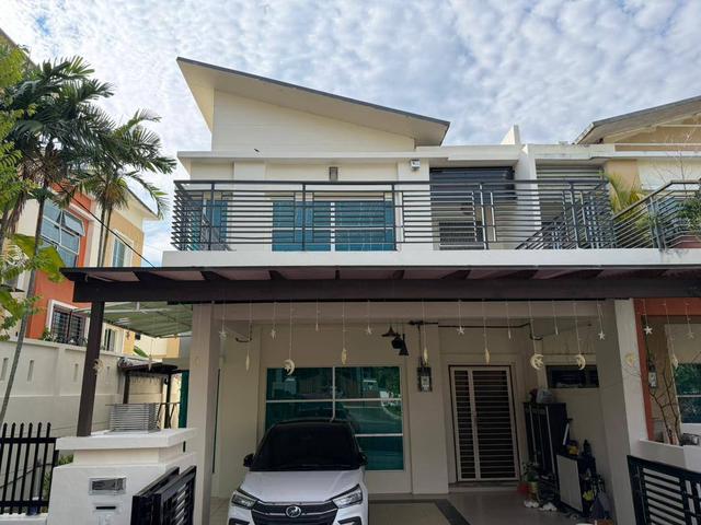 Residential House for sale in Tanjong Sepat, Selangor