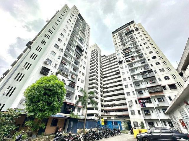 Apartment for sale in Country Heights Damansara, Kuala Lumpur
