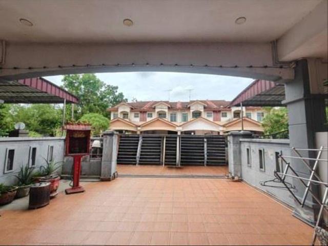 Terraced House for sale in Kluang