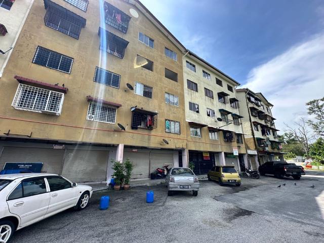 Flat for sale in Selayang, Selangor