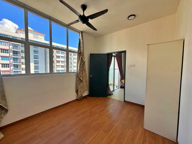 Apartment for sale in Tanjong Sepat, Selangor