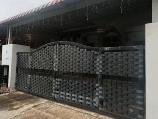 Terraced House for rent in Tanjong Sepat, Selangor