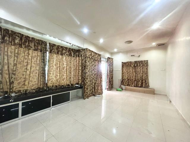 Terraced House for rent in Wellesley, Penang