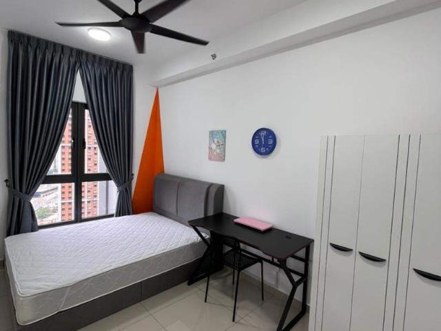 Room for rent in PJU 8, Petaling Jaya