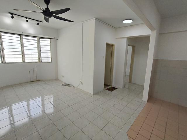 Serviced Residence for sale in Petaling, Subang Jaya