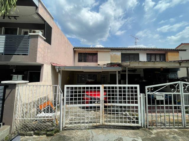 Terraced House for sale in Langat, Selangor