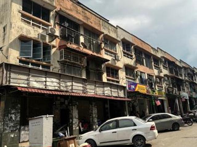 Apartment for sale in Petaling, Damansara Damai