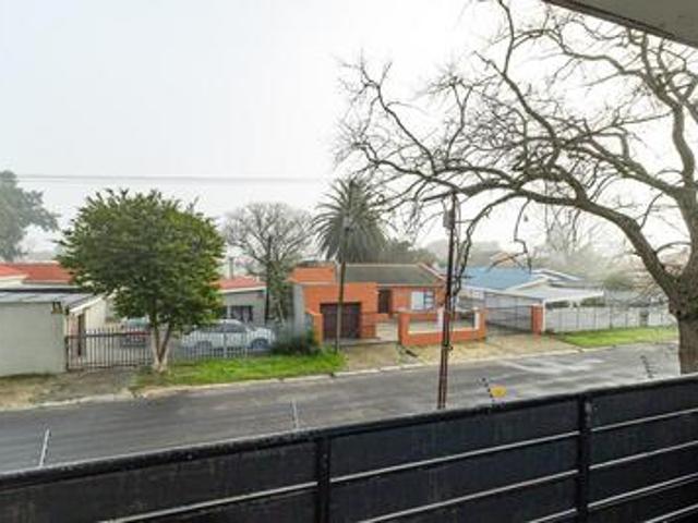 Apartment for sale in Kraaifontein, Western Cape