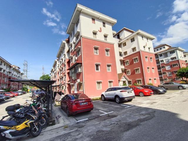 Apartment for sale in Petaling, Damansara Damai