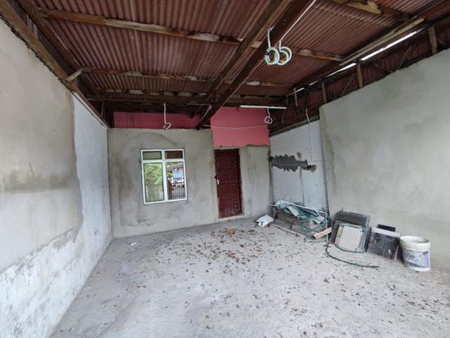Terraced House for sale in Malaka
