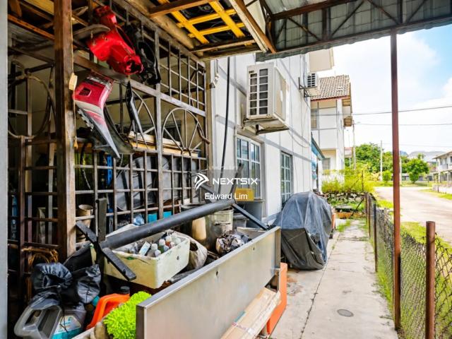 Shop for sale in Johor