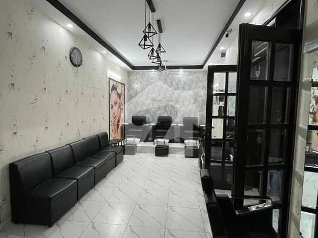 Building for sale in لاہور, لاہور ڈویژن