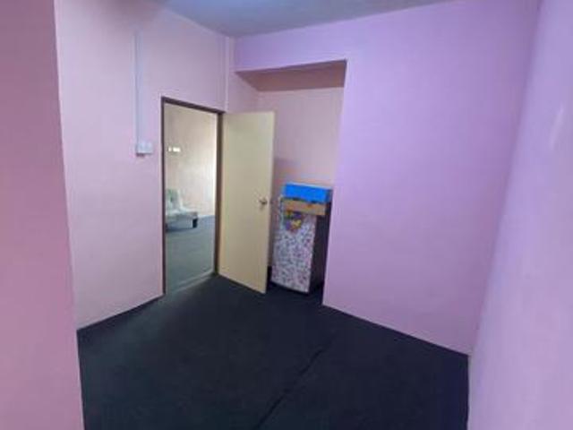 Flat for sale in Wellesley, Penang