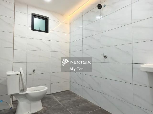 Residential House for sale in Petaling, Damansara Damai