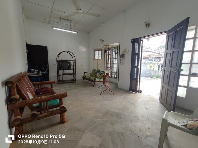 Terraced House for sale in Malaka