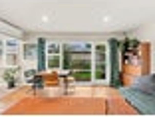 Apartment for sale in Saint Albans, Canterbury