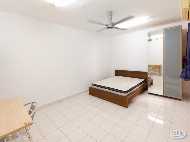 Room for rent in Petaling, Damansara Damai