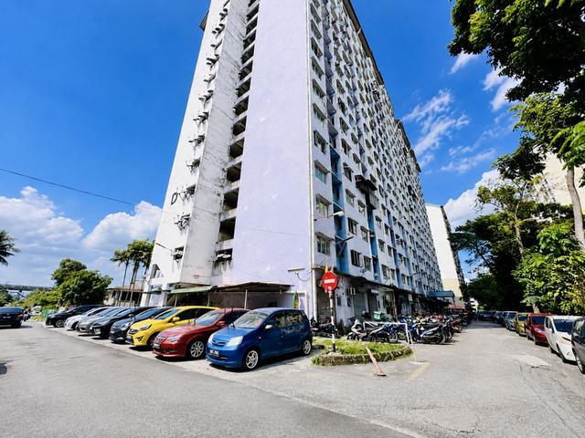 Apartment for sale in Petaling, Damansara Damai