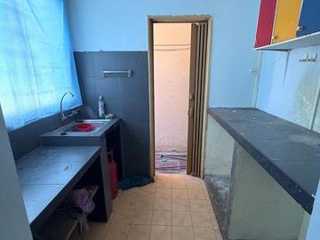 Flat for sale in Petaling, Subang Jaya