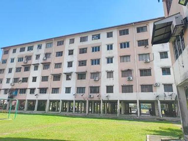 Flat for sale in Petaling, Alam Impian