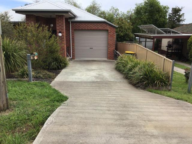 House for rent in Campbells Creek, Victoria