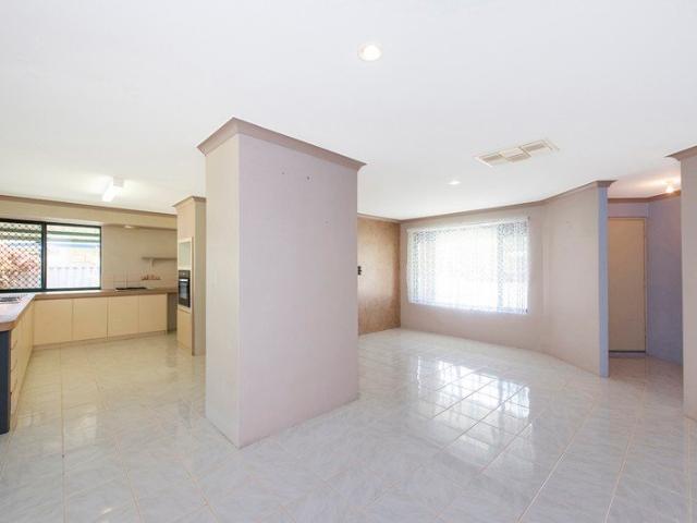 House for rent in Calista, Western Australia
