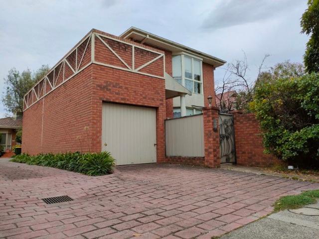 Townhouse for rent in Camerons Creek, Victoria