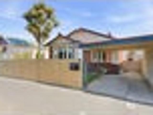 House for sale in Otakou